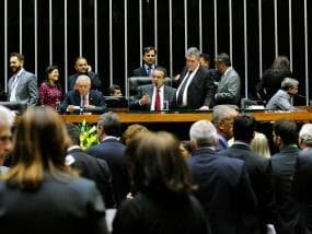 Brancos são quase 80% da Câmara dos Deputados