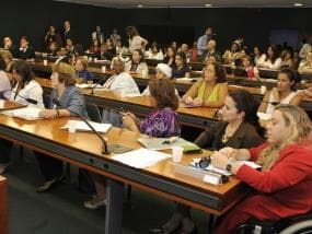 Bancada feminina não consegue ampliar presença no Congresso