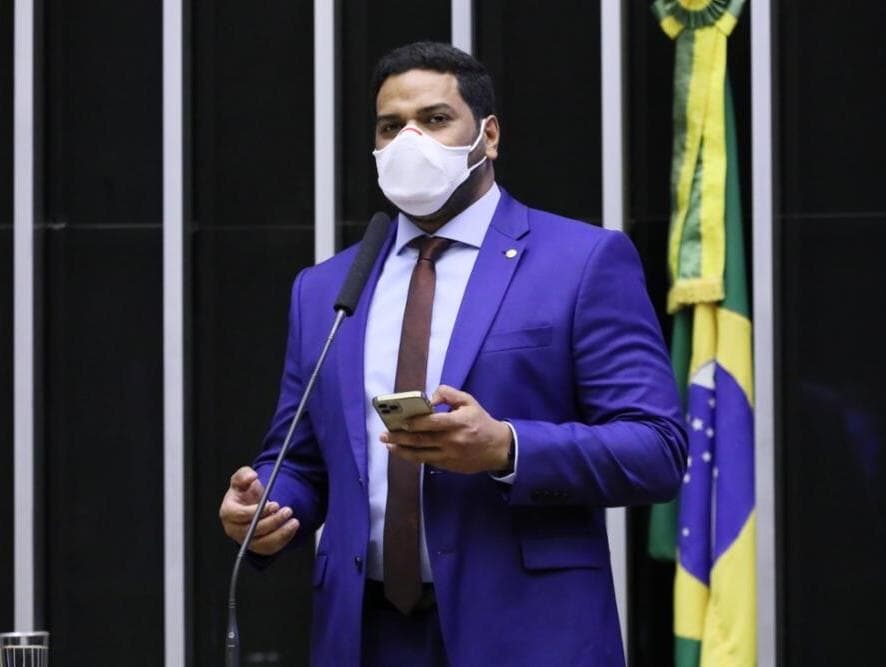 Candidato evangélico ao TCU rejeita comparação com André Mendonça