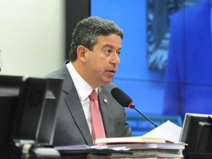 PGR denuncia deputado Arthur Lira por corrupção e pede a perda de mandato do líder do PP na Câmara