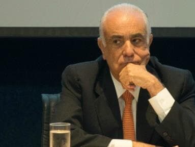 Presidente do PR é levado para a cadeia pública em Benfica, no Rio