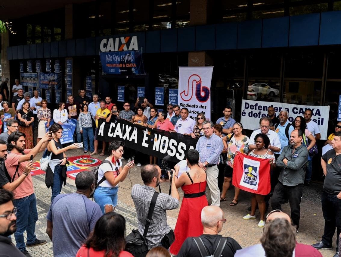 Congresso lança frente em defesa dos bancos públicos