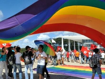 CCJ aprova casamento entre pessoas do mesmo sexo