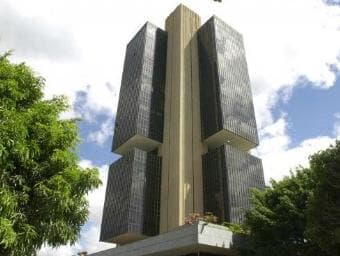 Banco Central reduz taxa básica de juros para 13% ao ano