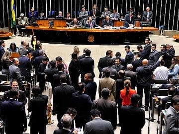 Deputados aprovam medida sobre controle de dopagem nas Olimpíadas