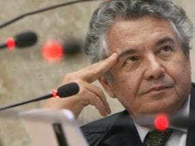 Marco Aurélio libera ação que pede impeachment de Temer