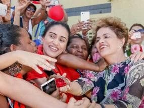 Querem sentar na minha cadeira sem voto, diz Dilma