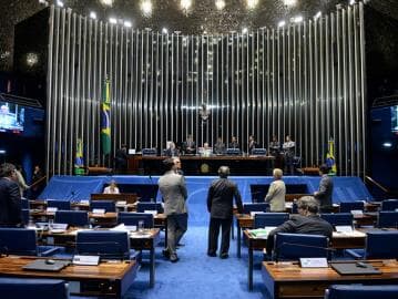 Senado aprova crédito de R$ 37 bilhões para cobrir "pedaladas"