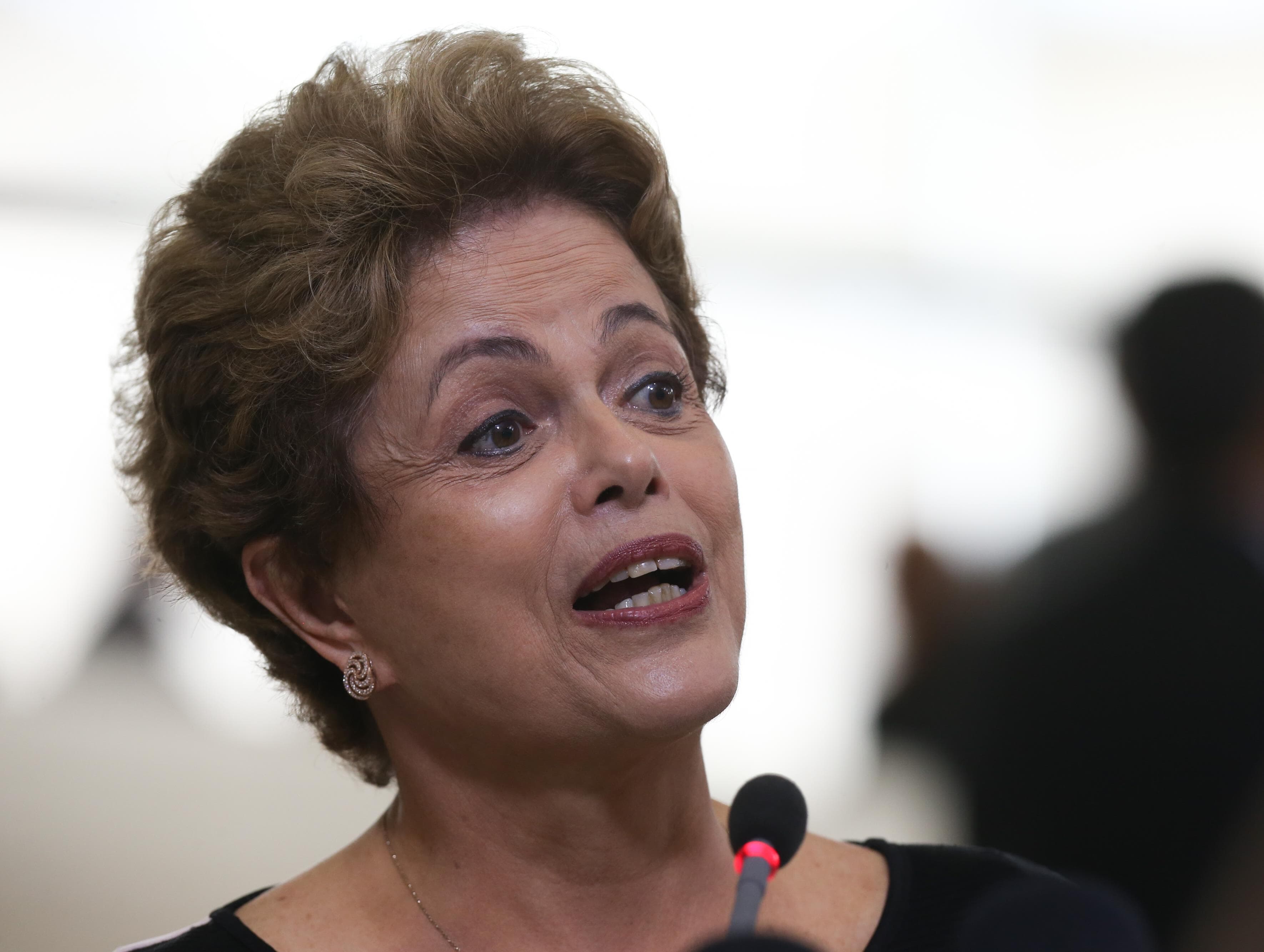 Dilma vai depor no caso Zelotes