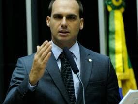 Grupos fazem campanha para Eduardo Bolsonaro