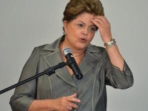 Dilma promete repudiar 'vale-tudo' contra quaisquer governos