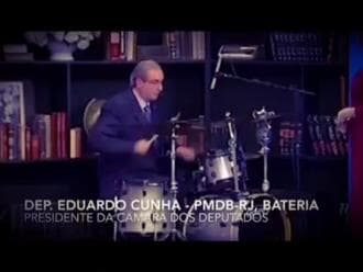 Cunha dá 'show' de bateria e é acompanhado por Rosso; veja o vídeo