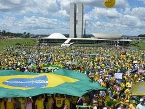 Planalto vê com cautela arrefecimento de protestos