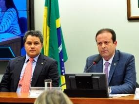 Maioria de comissão apoia reduzir maioridade penal