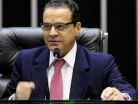 Dilma ainda cogita Henrique Alves para ministério