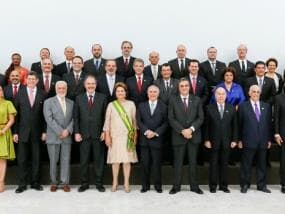 Ministros tomam posse no Palácio do Planalto