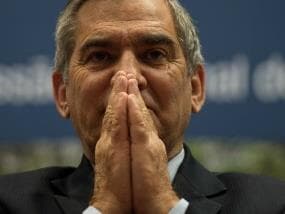 Gilberto Carvalho defende transição na economia