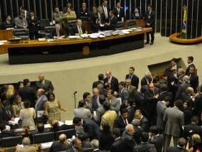 Congresso retoma atividades após recesso informal