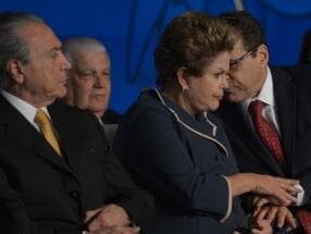 Dilma sanciona LDO sem veto ao orçamento impositivo