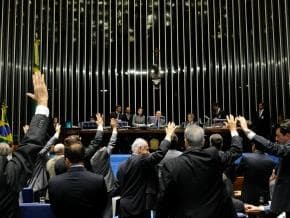 Senado tenta votar segundo turno do voto aberto