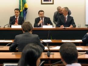 CDH aprova projeto para permitir barrar gays em igrejas