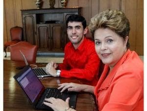 Dilma volta ao Twitter e interage com "Dilma Bolada"