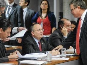 Senado limita multa para remarcação de voo