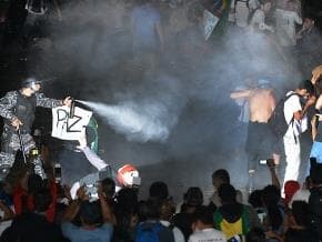 Protesto deixa marcas de destruição por Brasília