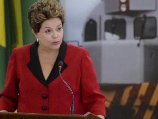 Dilma cobra Congresso por royalties para educação