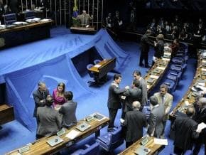 Senado amplia direitos trabalhistas das domésticas