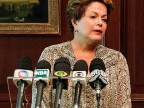 Em nota, Dilma lamenta morte de Fernando Lyra