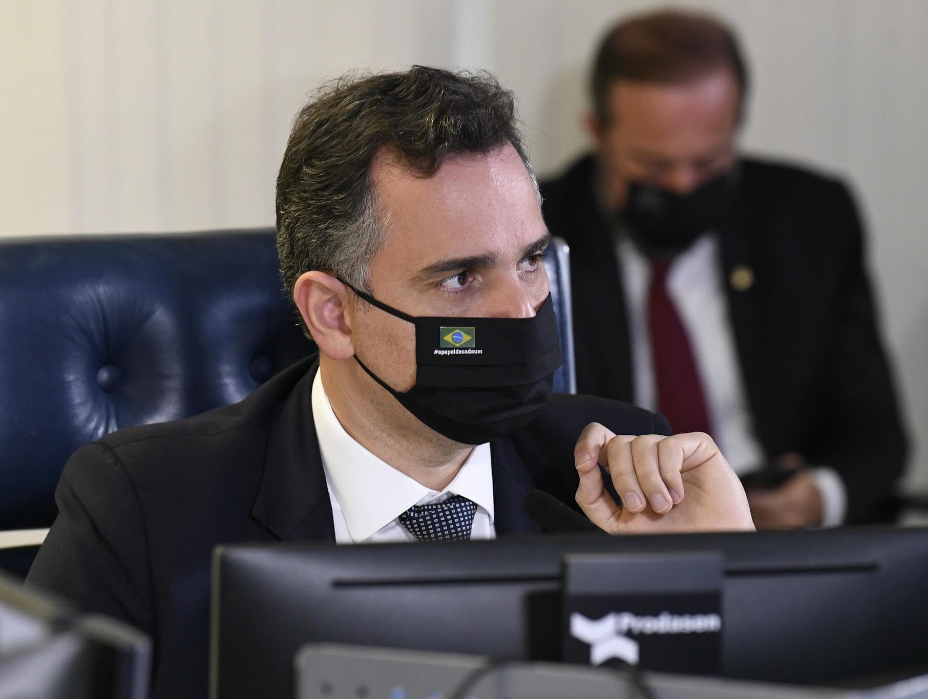 Pacheco convida embaixador chinês ao Senado e isola Bolsonaro