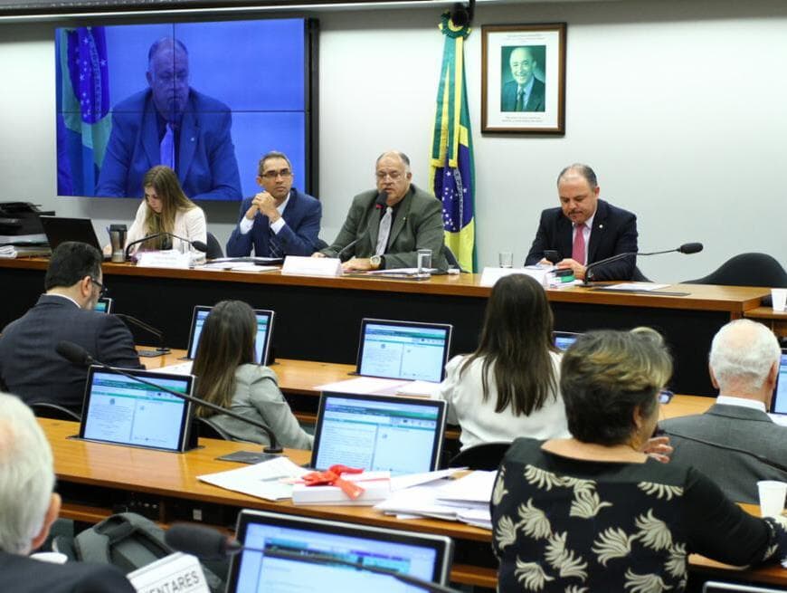 Escola sem Partido é arquivado após oito sessões consecutivas e não será votado em 2018