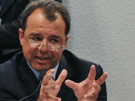 Cabral pagava até mesadas para ex-sogra e ex-cunhada com dinheiro de propina