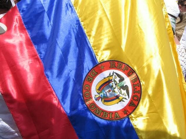 Colômbia e Farc anunciam novo acordo de paz