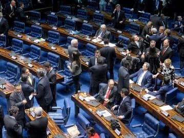 Mais da metade dos senadores que interrogaram Dilma votam a favor do impeachment