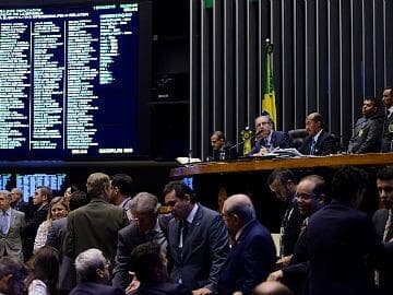 Câmara aprova proteção para usuários de serviços públicos