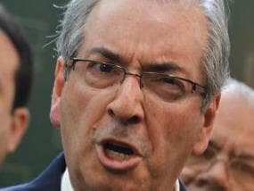 Cunha decidirá sobre pedido de impeachment de Dilma na terça-feira