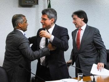 CPI da CBF terá Romário como presidente e Jucá como relator