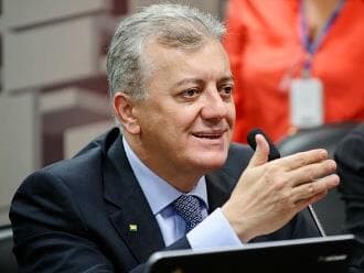 Preço da gasolina é 'justo', diz presidente da Petrobras