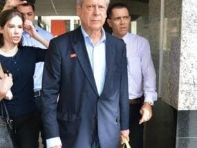 Dirceu reúne parlamentares do PT e critica governo