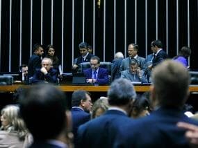 Câmara aprova nova tabela do Imposto de Renda