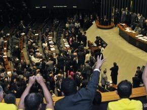 Veto a novos municípios derruba sessão do Congresso