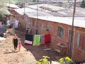 Ipea: nº de moradores de favelas cresceu mais de 50% em Brasília