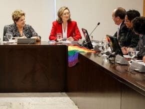 Dilma quer estatísticas para combater discriminação LGBT