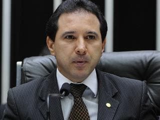 Advogado diz que Natan Donadon se entrega hoje à PF