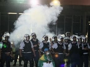 PM de Brasília encerra manifestação com bombas