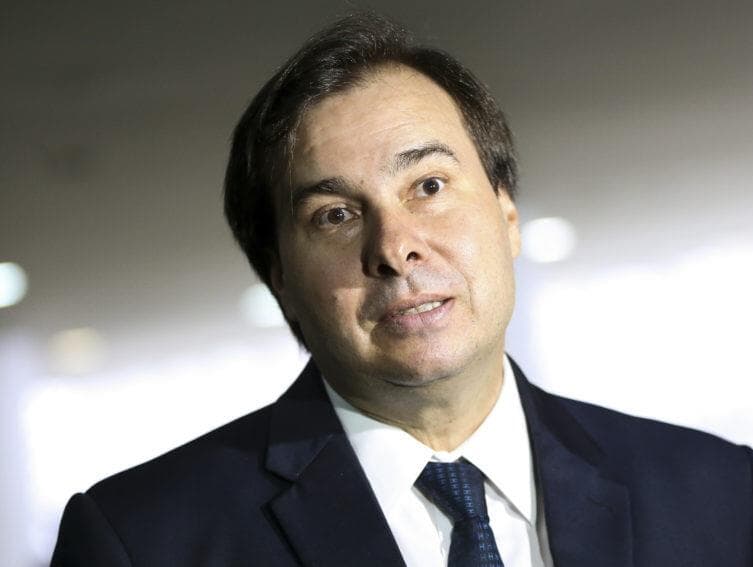 Cavendish cita repasses a Rodrigo Maia em troca de obras, diz Veja