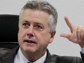 PSB engrossa grupo anti-Renan no Senado