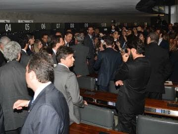 Escolha dentro do Planalto revoltou deputados e impôs derrota ao governo